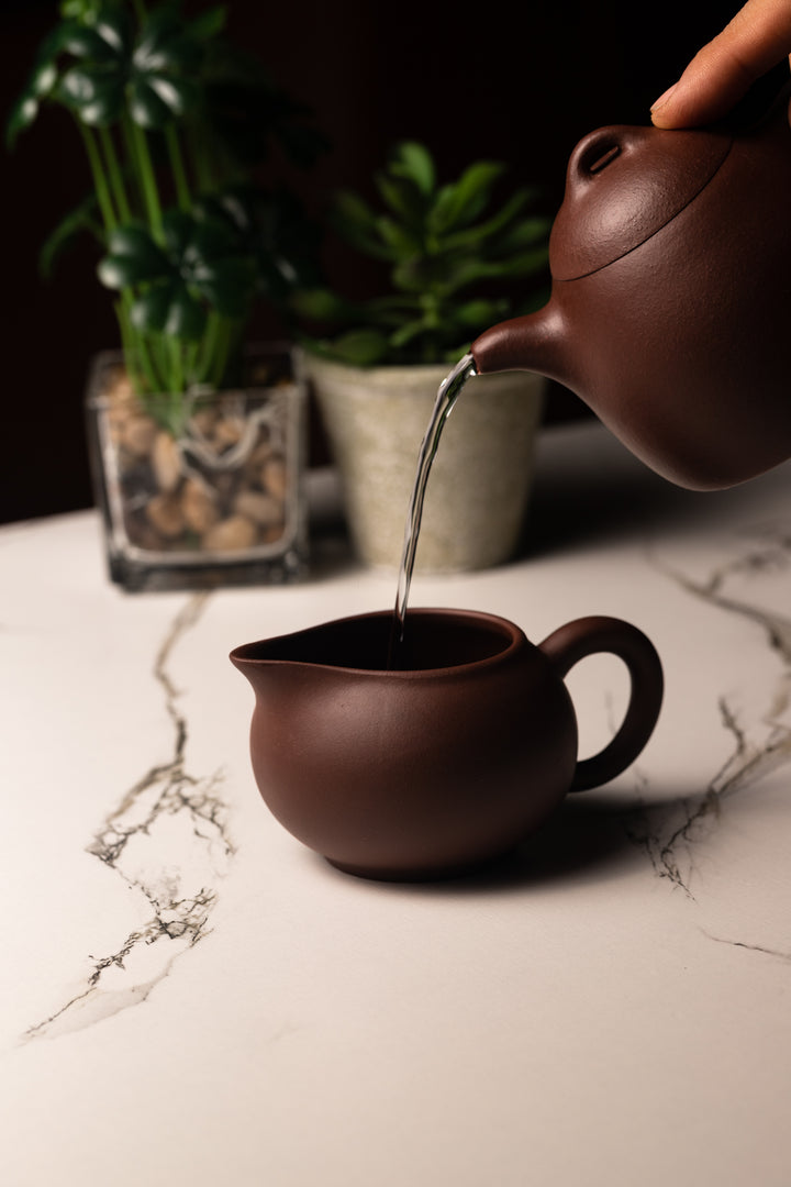 Zisha Tea Pot "Authority" (Qin Quan Hu) 秦权壶